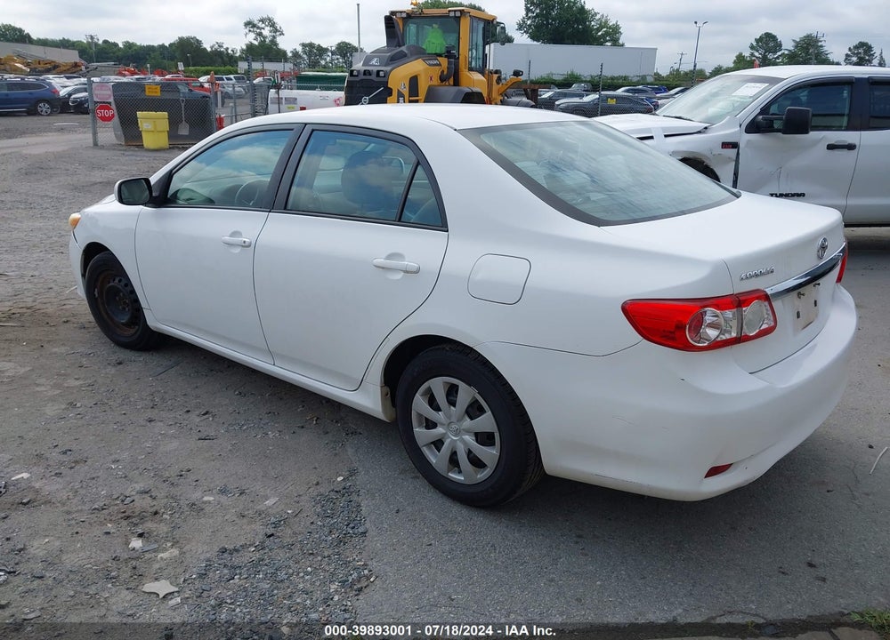 2011 TOYOTA COROLLA LE VIN: 2T1BU4EE6BC556900