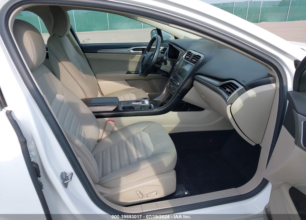 2017 FORD FUSION SE VIN: 3FA6P0HD5HR258156