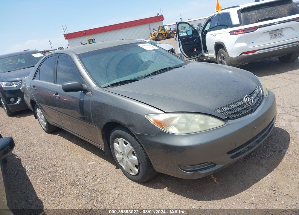 2004 TOYOTA CAMRY LE VIN: JTDBE32KX40277089