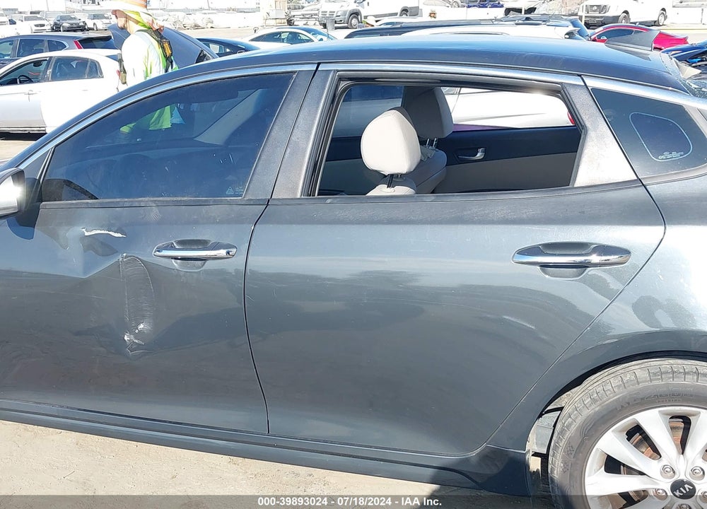 2016 KIA OPTIMA LX VIN: 5XXGT4L32GG083328