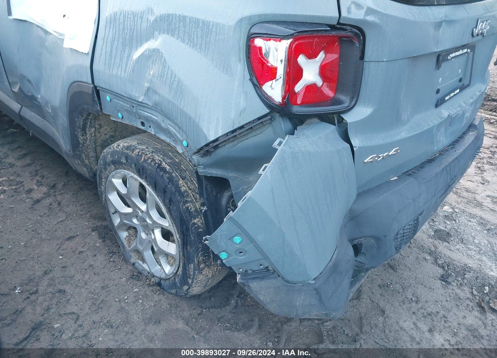 2017 JEEP RENEGADE LATITUDE 4X4 VIN: ZACCJBBB7HPF23493