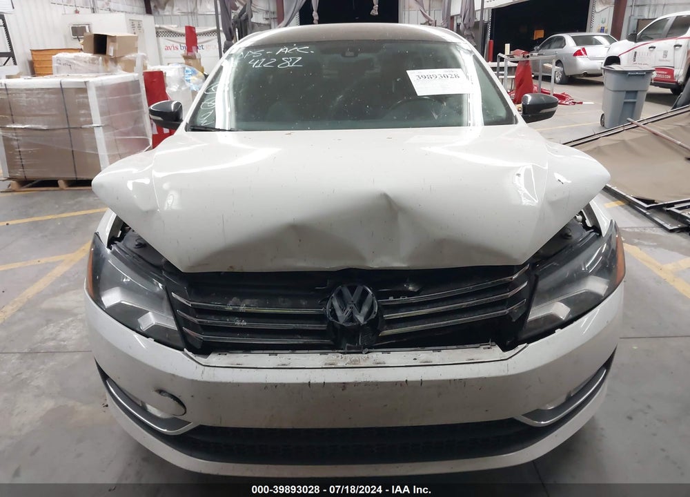 2015 VOLKSWAGEN PASSAT 1.8T SPORT VIN: 1VWBT7A30FC072239