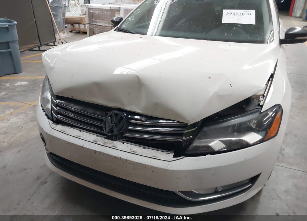 2015 VOLKSWAGEN PASSAT 1.8T SPORT VIN: 1VWBT7A30FC072239