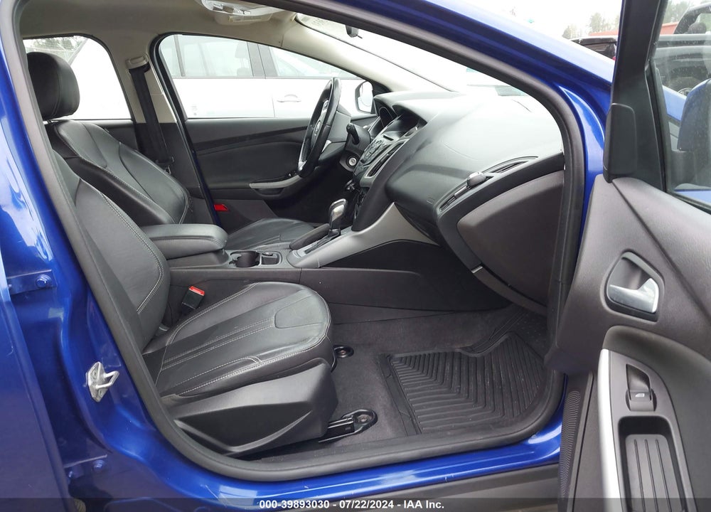 2014 FORD FOCUS SE VIN: 1FADP3K26EL245586