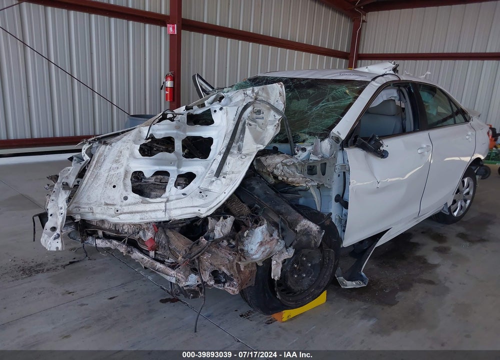 2017 TOYOTA CAMRY LE VIN: 4T1BF1FK0HU692167