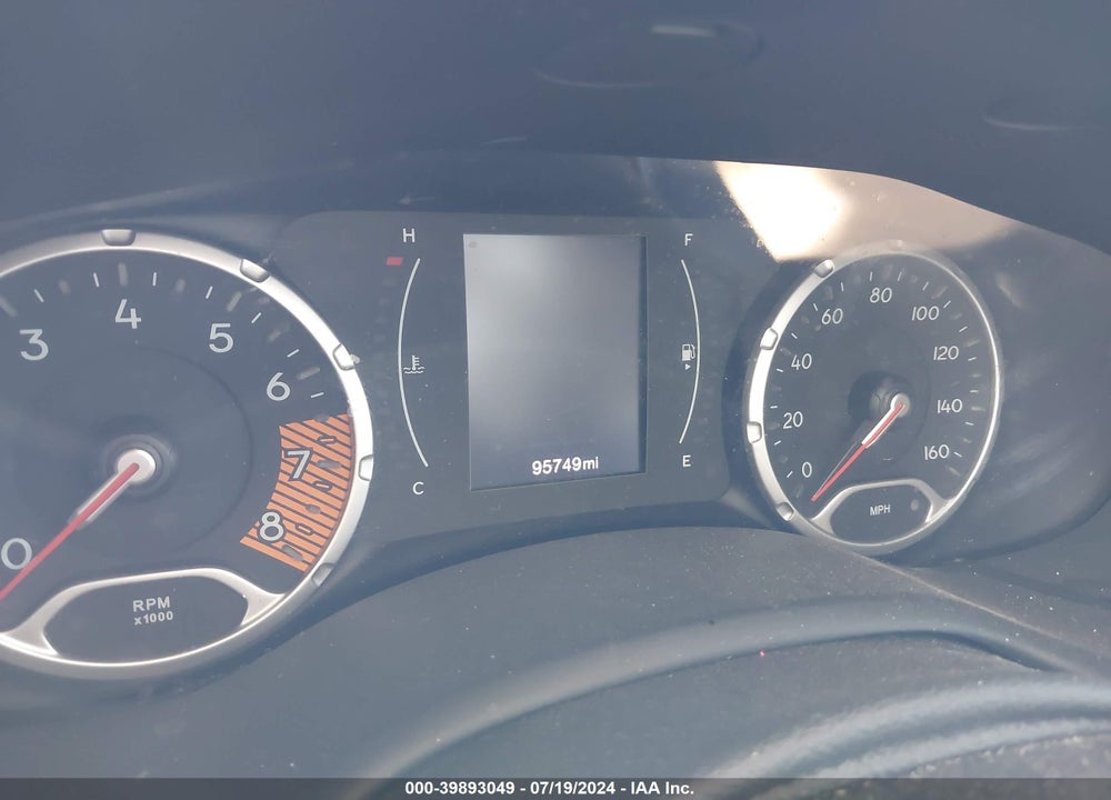 2019 JEEP RENEGADE LATITUDE FWD VIN: ZACNJABB9KPK08895