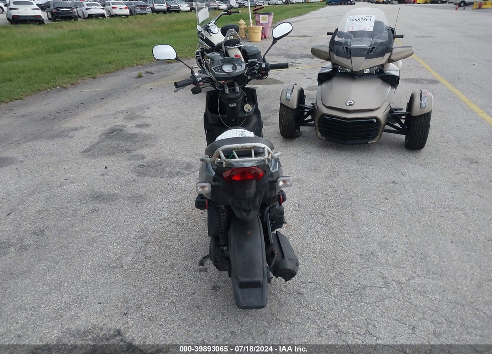 2016 YAMAHA YW50 FX VIN: RKRSA51AXGA004709