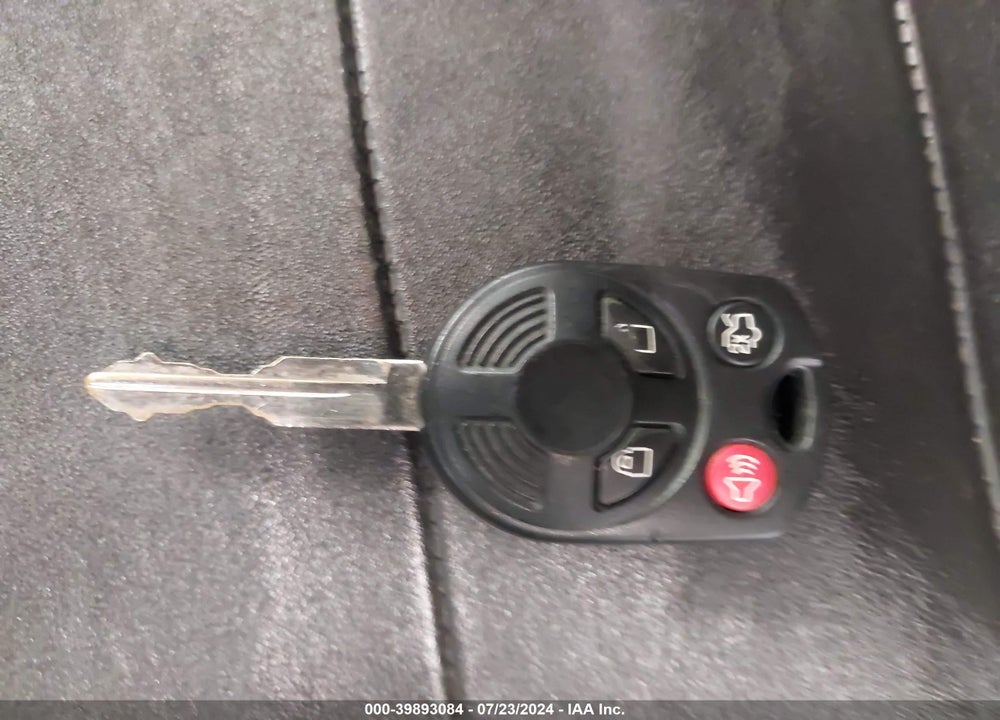 2010 FORD ESCAPE LIMITED VIN: 1FMCU9EG0AKA79067