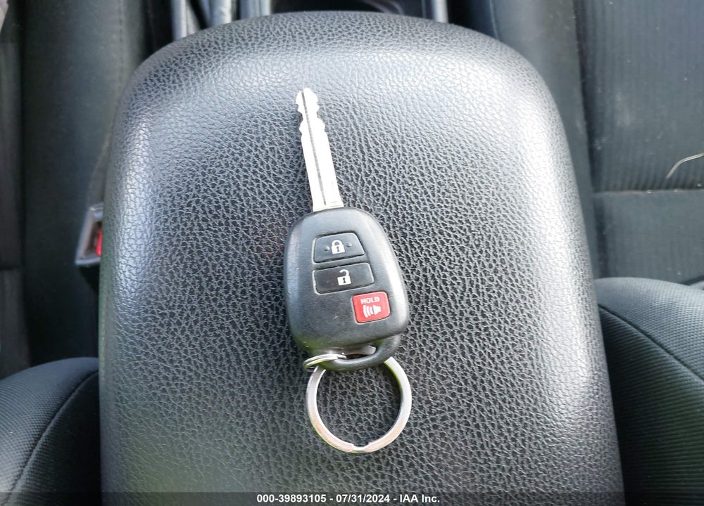 2016 TOYOTA RAV4 LE VIN: 2T3BFREVXGW419723
