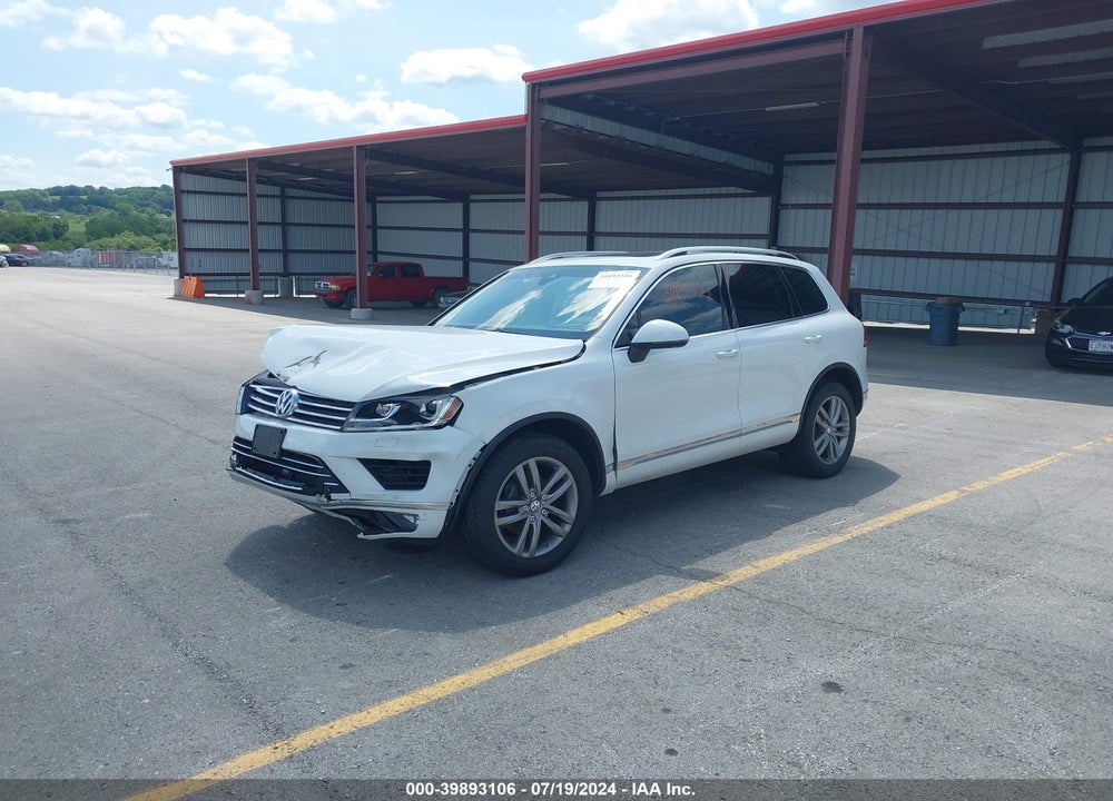 2016 VOLKSWAGEN TOUAREG VIN: WVGEF9BP4GD007731
