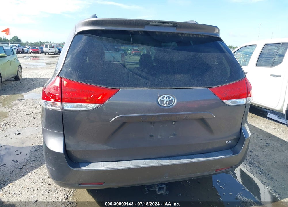 2013 TOYOTA SIENNA LE V6 8 PASSENGER VIN: 5TDKK3DC4DS390029