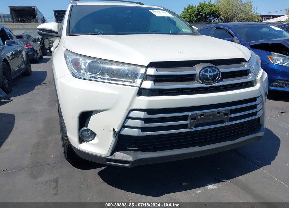 2018 TOYOTA HIGHLANDER XLE VIN: 5TDKZRFH7JS535289