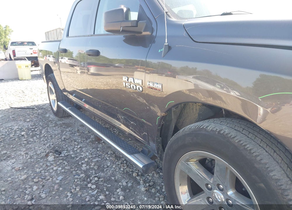 2017 RAM 1500 EXPRESS 4X4 5'7 BOX VIN: 3C6RR7KT6HG594024