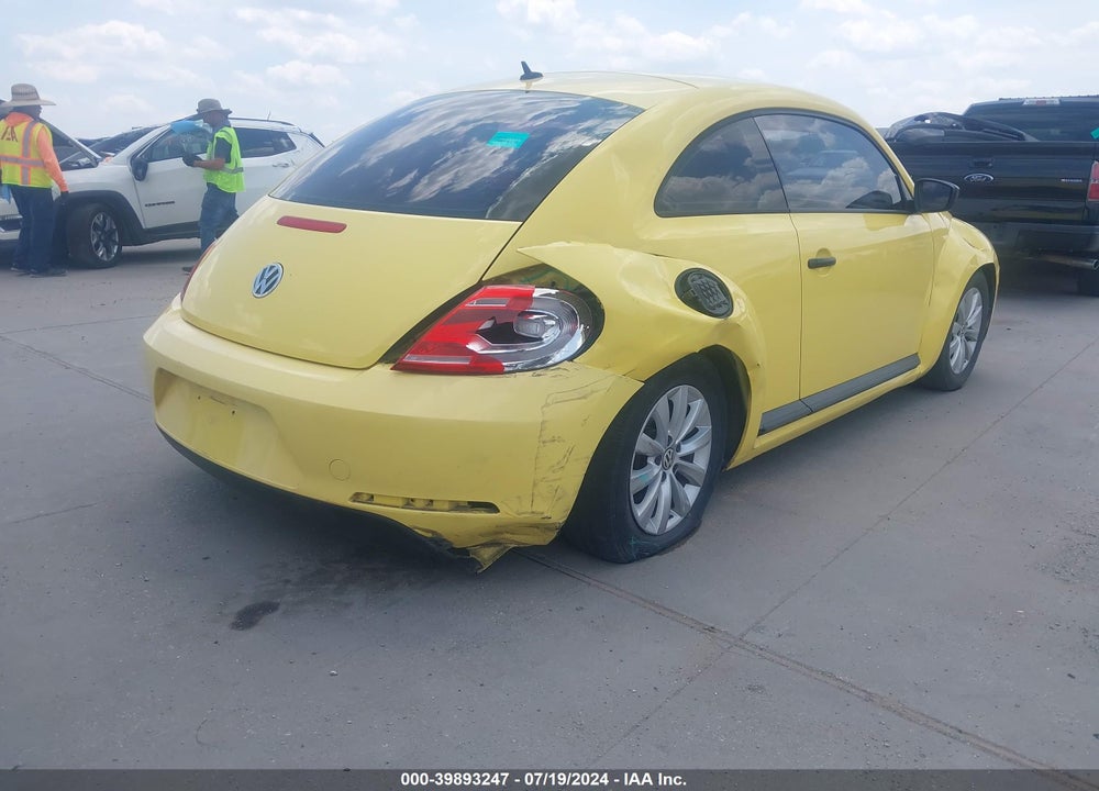 2015 VOLKSWAGEN BEETLE VIN: 3VWF17AT2FM647642