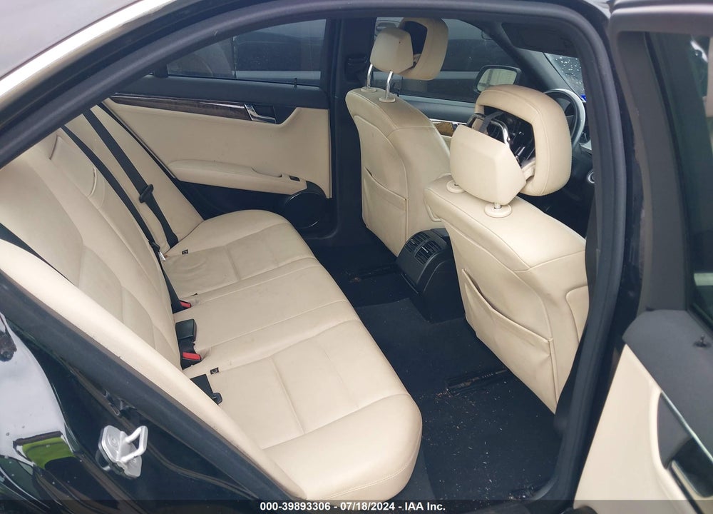2008 MERCEDES-BENZ C 350 SPORT VIN: WDDGF56X98F100711