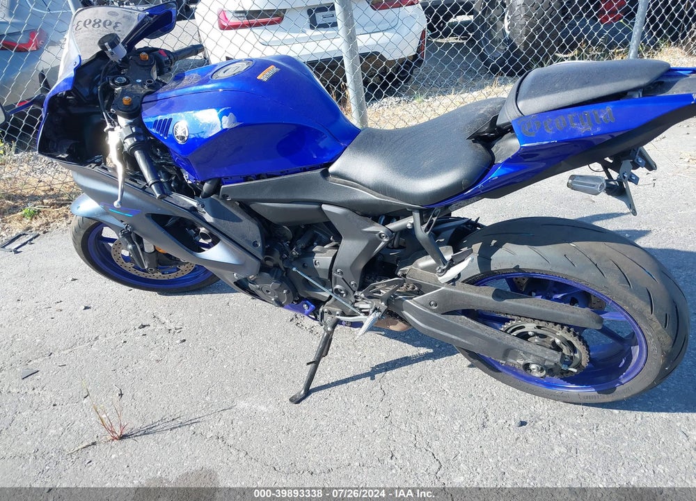 2023 YAMAHA YZFR7 VIN: JYARM38YXPA002023