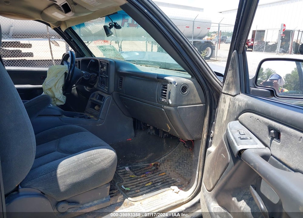 2003 CHEVROLET SILVERADO 1500 LS VIN: 2GCEC19T131150627