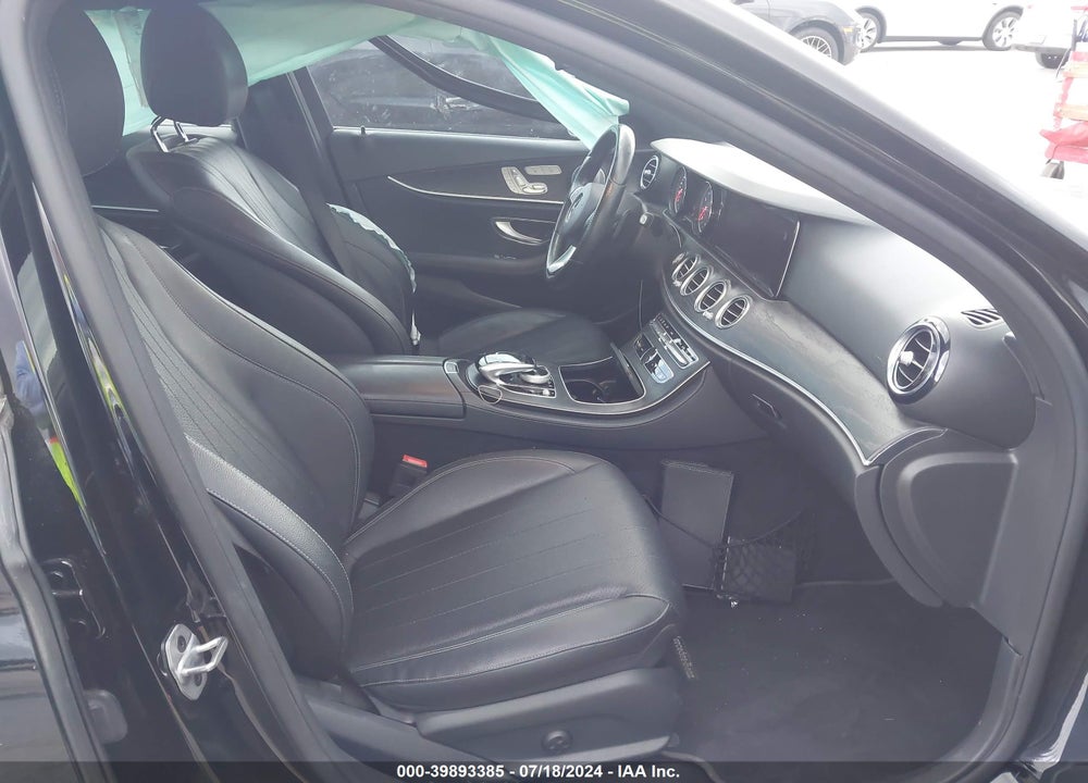 2018 MERCEDES-BENZ E 300 VIN: WDDZF4JBXJA467845