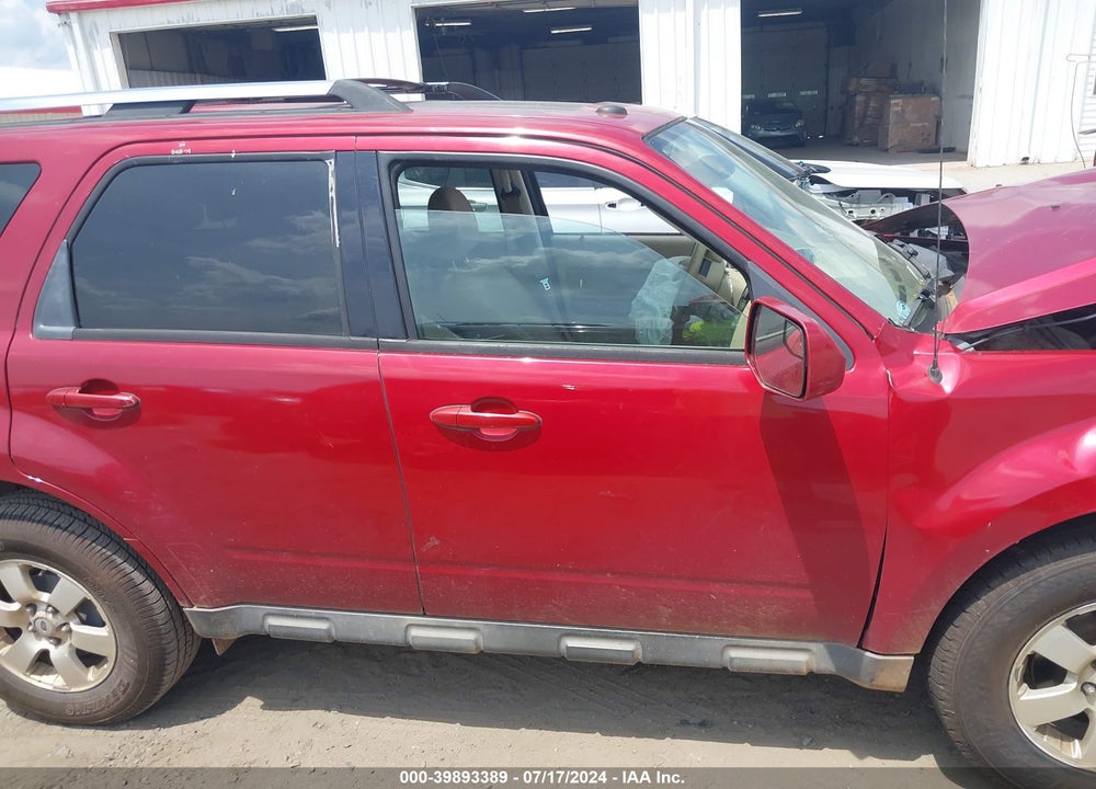 2011 FORD ESCAPE LIMITED VIN: 1FMCU0E78BKA92419