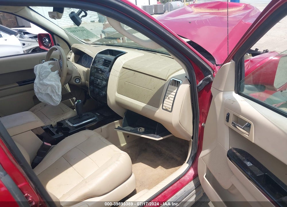 2011 FORD ESCAPE LIMITED VIN: 1FMCU0E78BKA92419