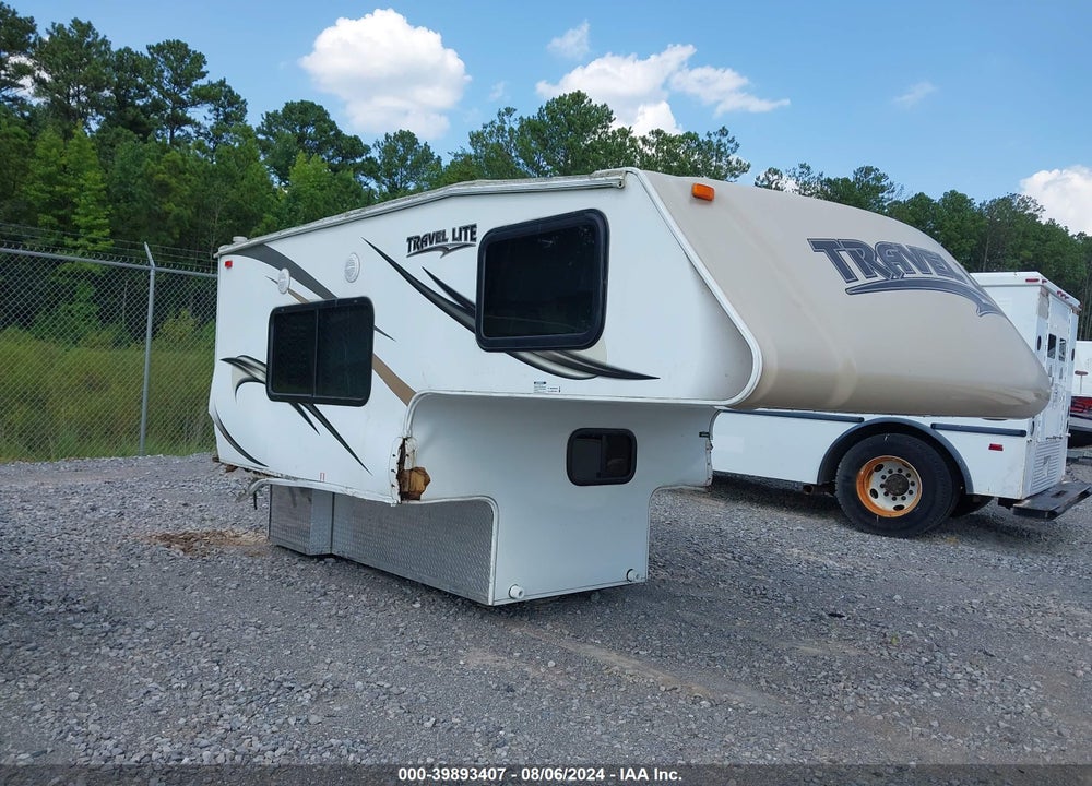 2015 TRAVEL LITE 800X VIN: A800XTL2153781