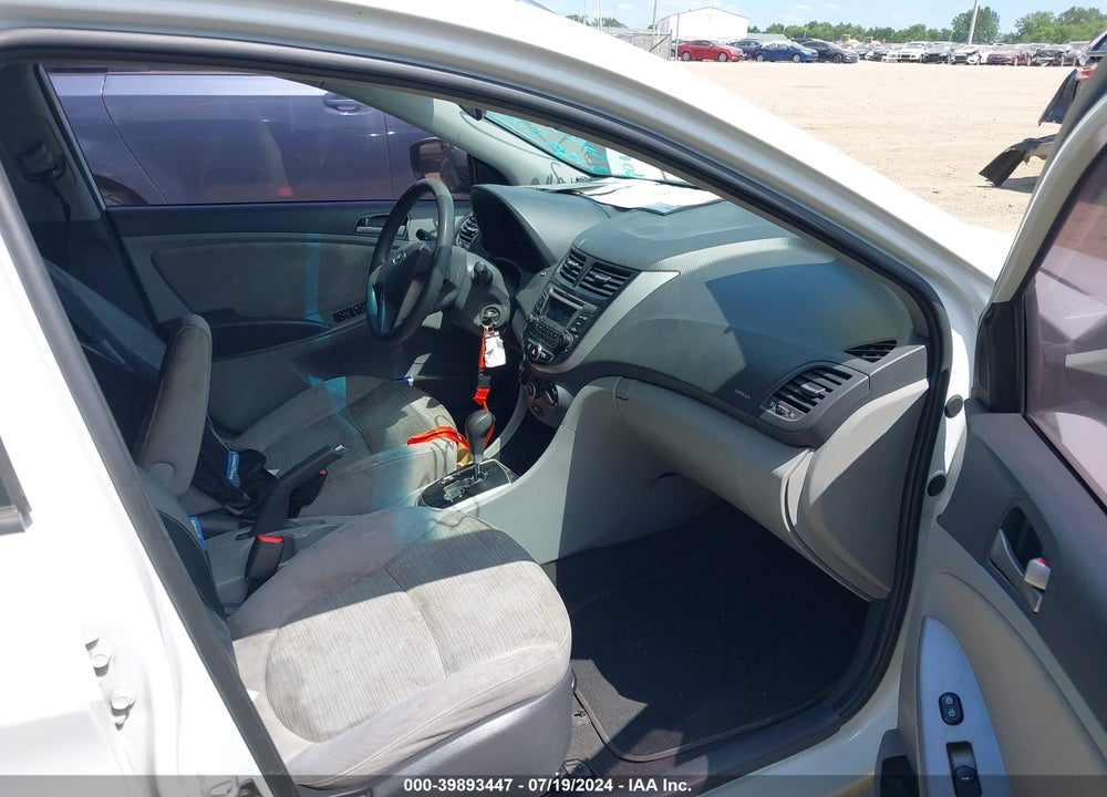 2017 HYUNDAI ACCENT SE VIN: KMHCT4AE8HU373891