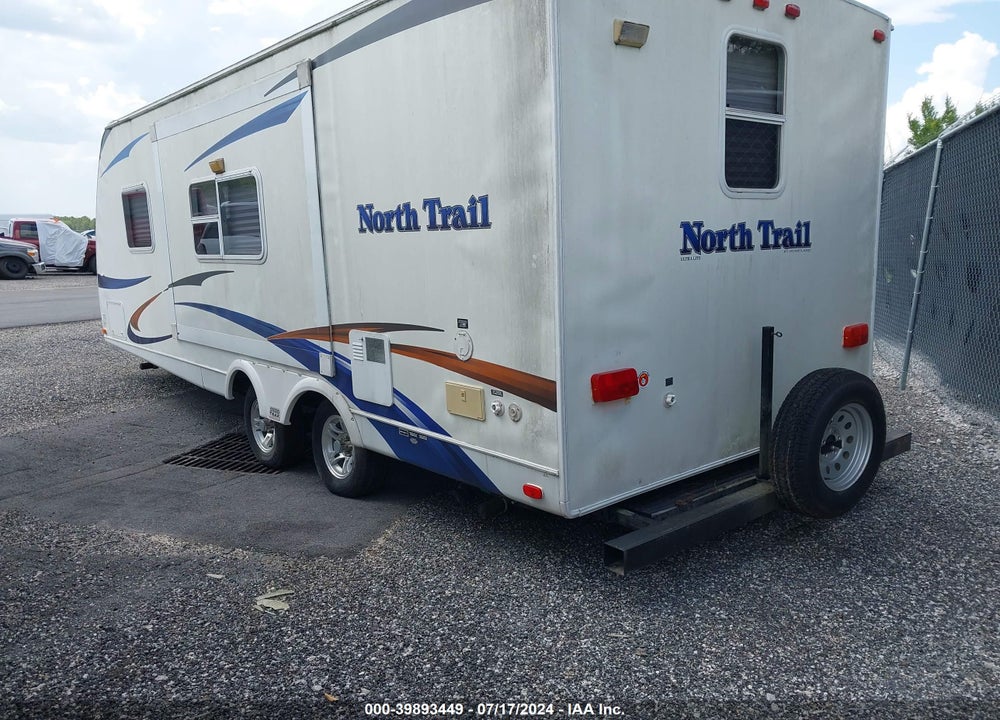 2011 HEARTLAND NORTH TRAIL VIN: 58FNB2126BE214344