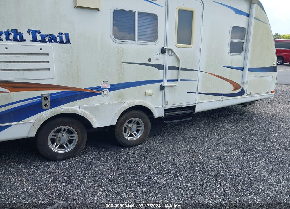 2011 HEARTLAND NORTH TRAIL VIN: 58FNB2126BE214344