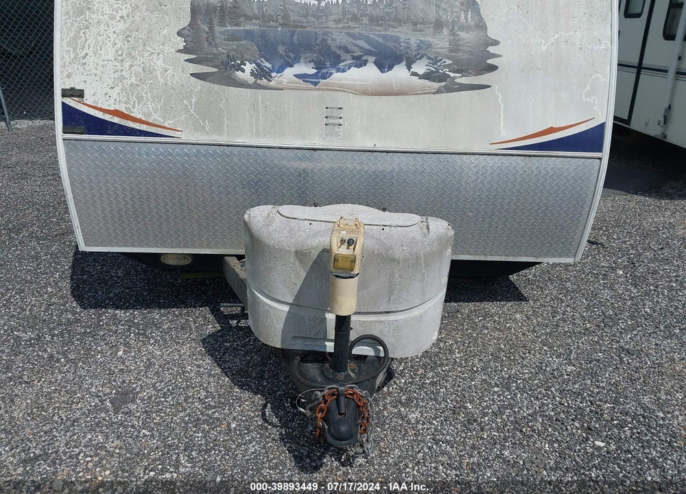 2011 HEARTLAND NORTH TRAIL VIN: 58FNB2126BE214344