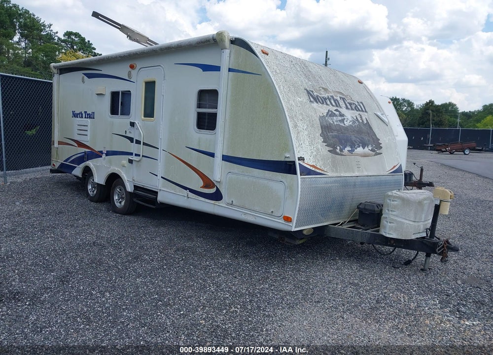 2011 HEARTLAND NORTH TRAIL VIN: 58FNB2126BE214344