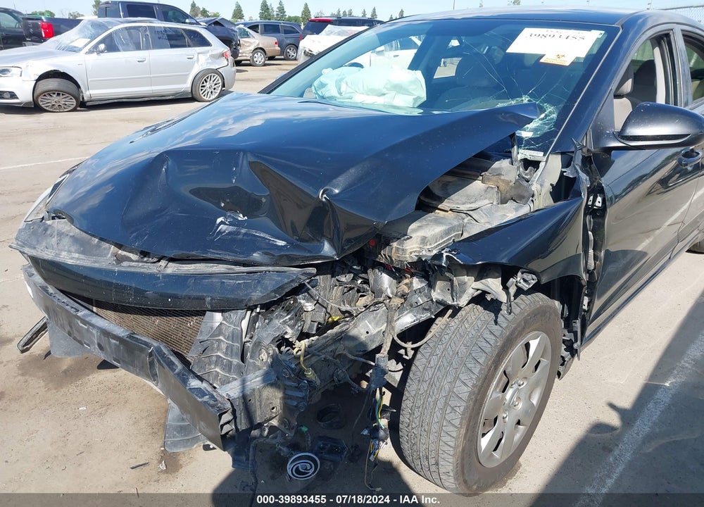 2017 HYUNDAI ELANTRA SE VIN: 5NPD74LF6HH183102