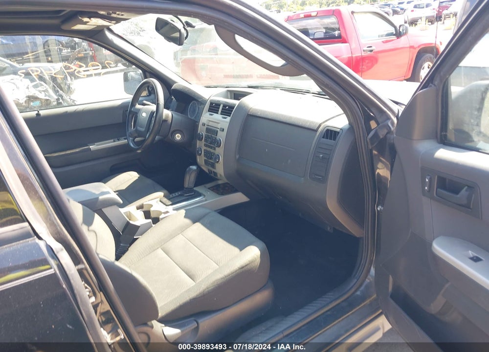 2011 FORD ESCAPE XLT VIN: 1FMCU0D74BKC61952