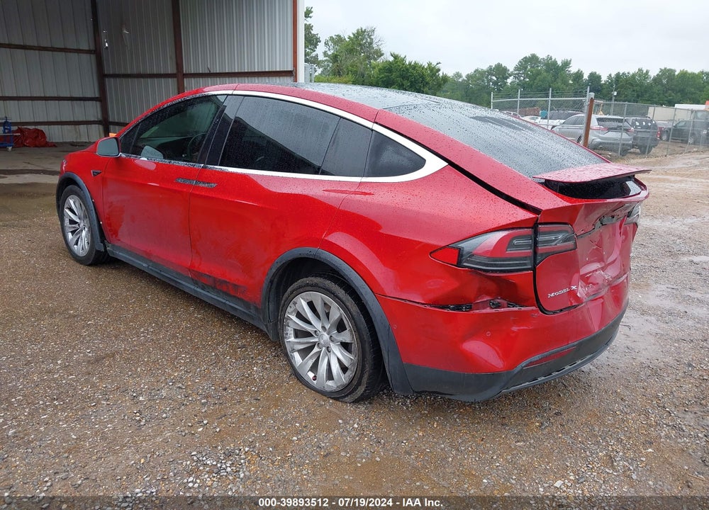 2018 TESLA MODEL X 100D/75D/P100D VIN: 5YJXCAE27JF133900