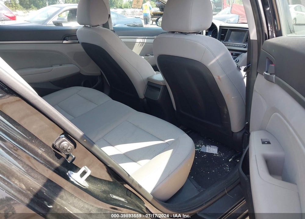 2017 HYUNDAI ELANTRA SE VIN: 5NPD84LFXHH008767