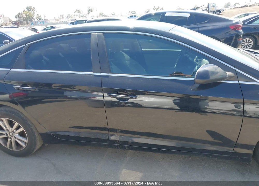 2015 HYUNDAI SONATA SE VIN: 5NPE24AF8FH167843
