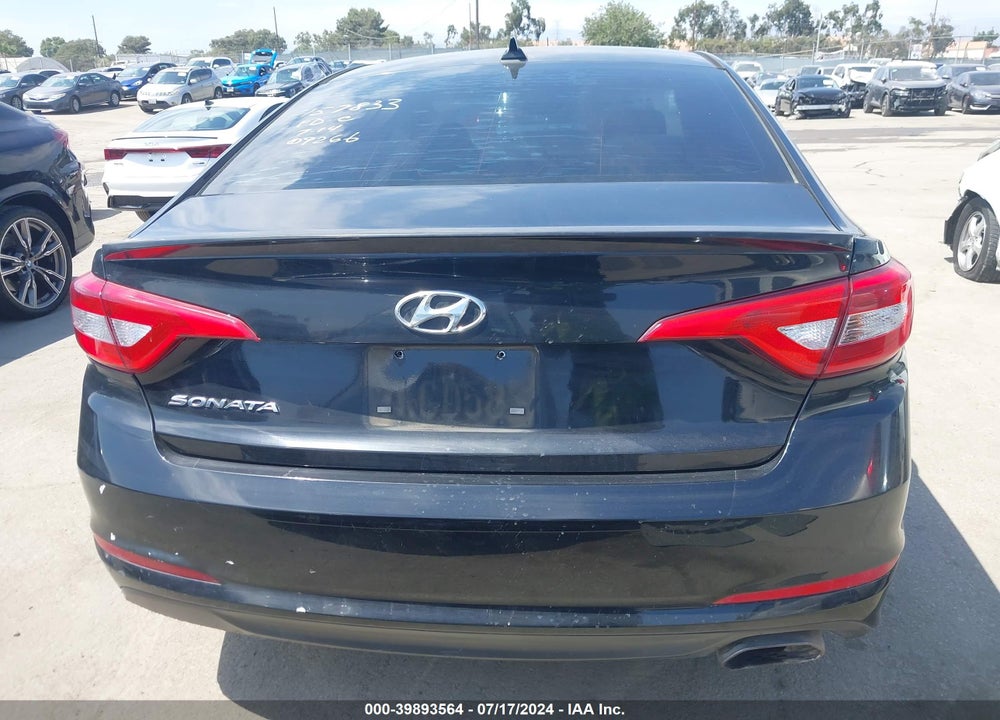 2015 HYUNDAI SONATA SE VIN: 5NPE24AF8FH167843