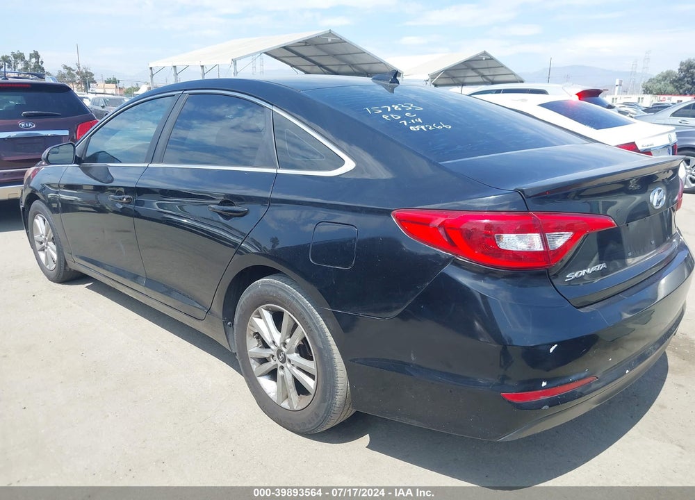 2015 HYUNDAI SONATA SE VIN: 5NPE24AF8FH167843