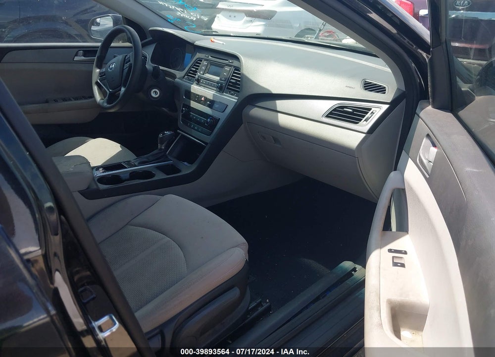 2015 HYUNDAI SONATA SE VIN: 5NPE24AF8FH167843
