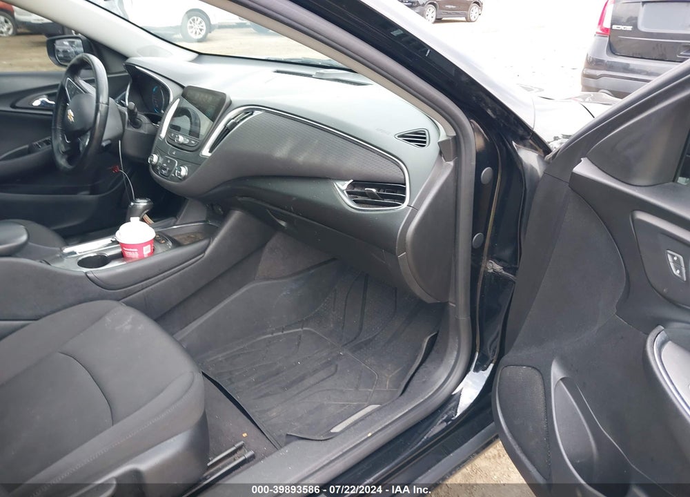 2018 CHEVROLET MALIBU LT VIN: 1G1ZD5ST0JF272670