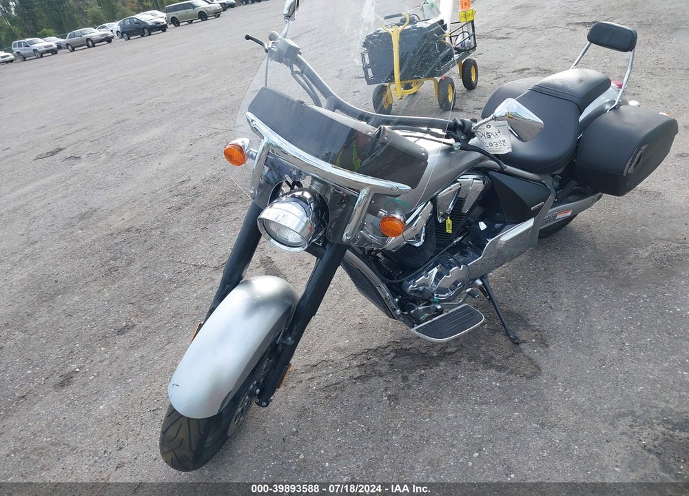 2013 HONDA VT1300 CT VIN: JH2SC6679DK300080