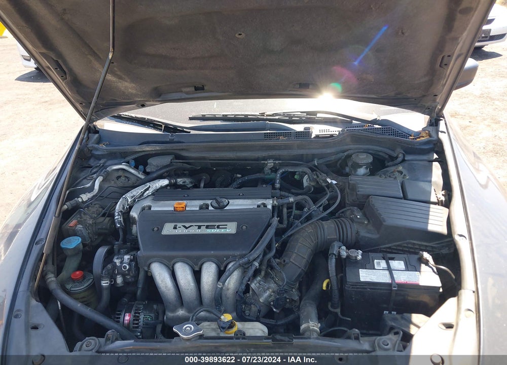 2005 HONDA ACCORD 2.4 LX VIN: 1HGCM56475A108773