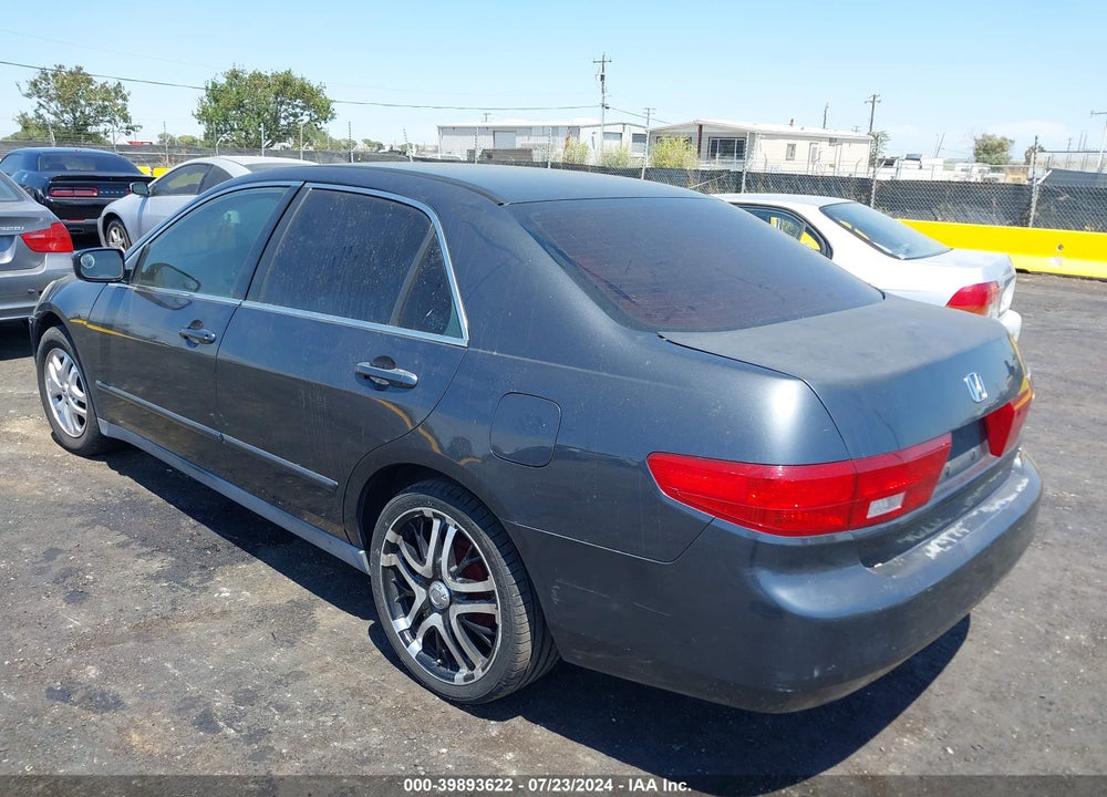 2005 HONDA ACCORD 2.4 LX VIN: 1HGCM56475A108773
