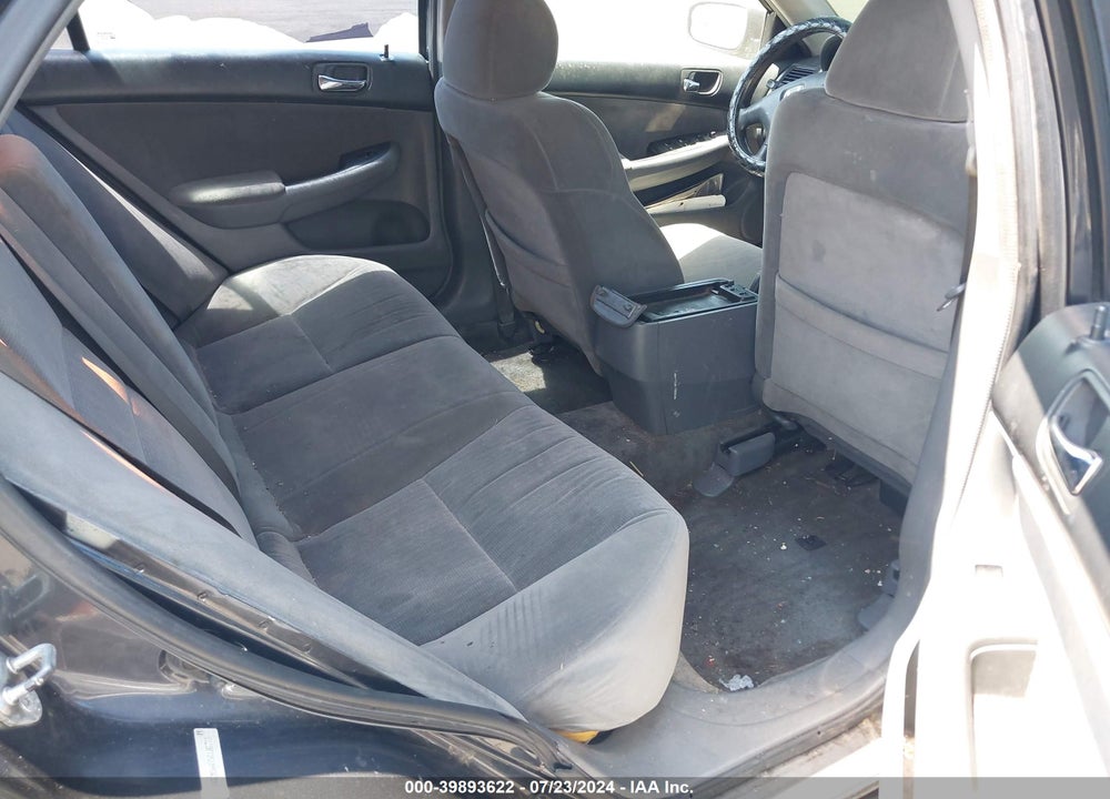 2005 HONDA ACCORD 2.4 LX VIN: 1HGCM56475A108773