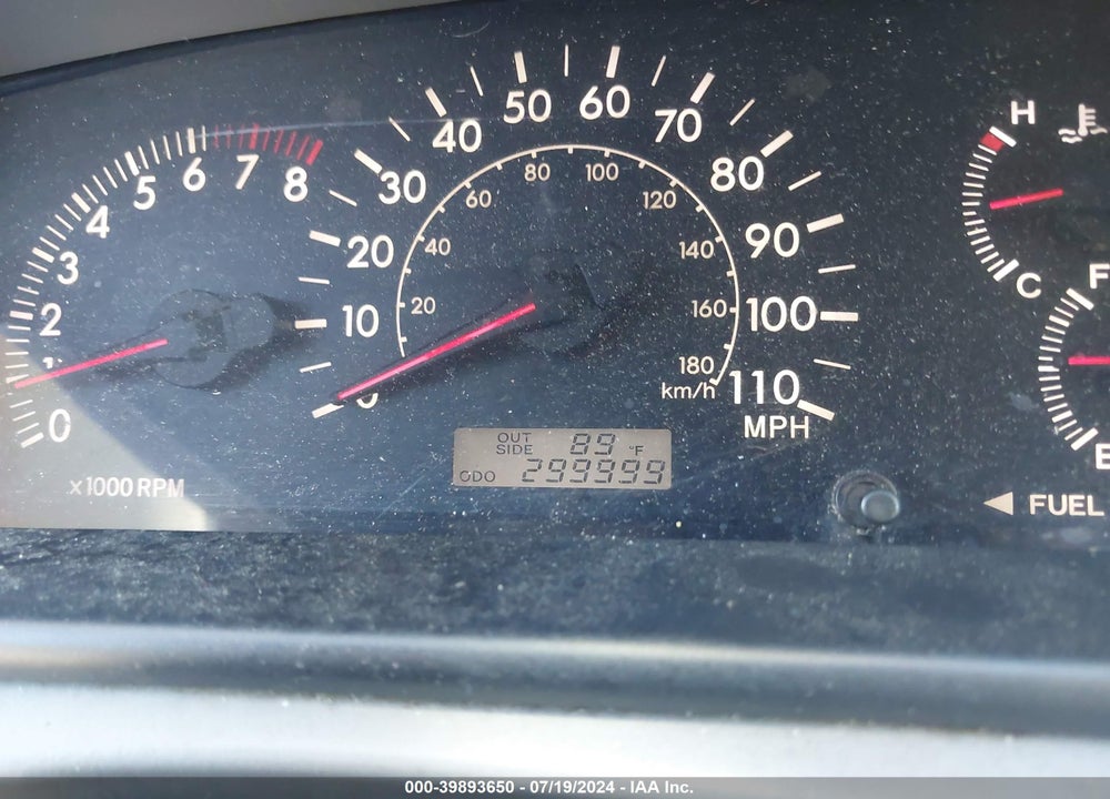 2005 TOYOTA COROLLA LE VIN: 2T1BR32E45C394284