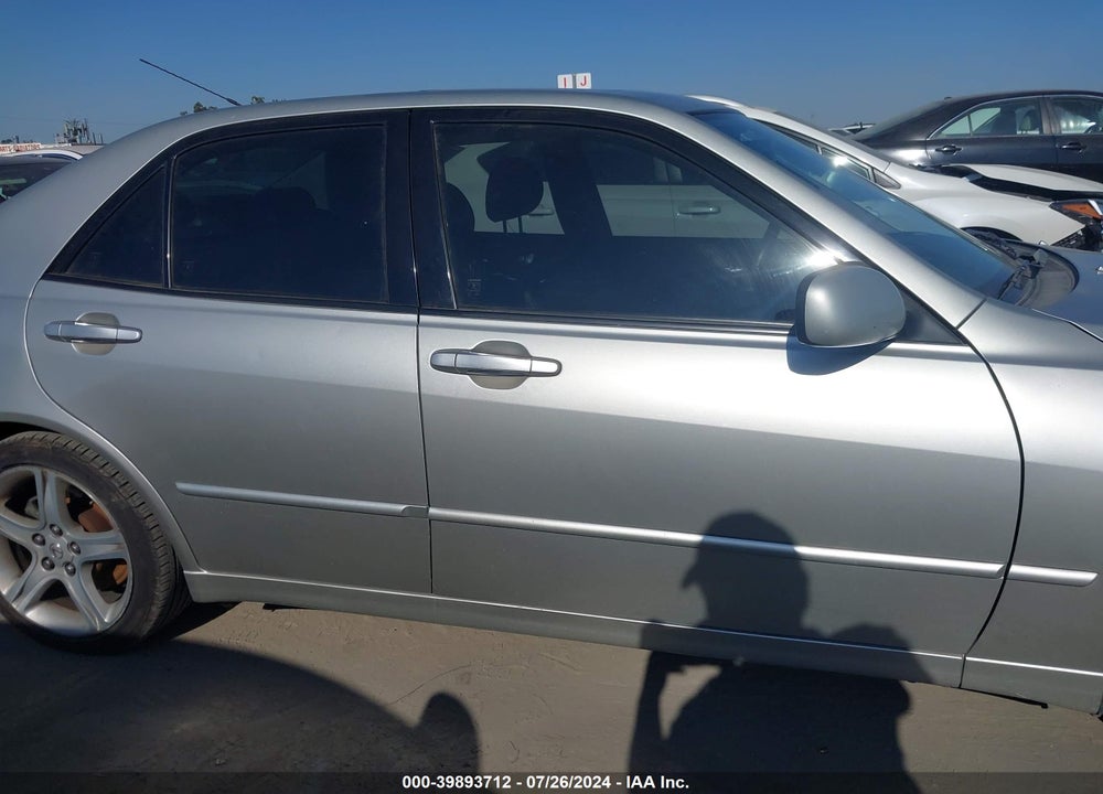 2003 LEXUS IS 300 VIN: JTHBD192330078296