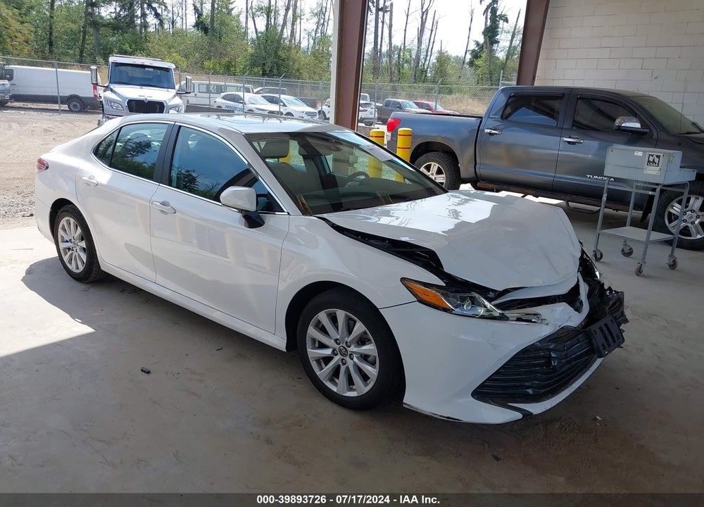 2019 TOYOTA CAMRY LE VIN: 4T1B11HK3KU169308