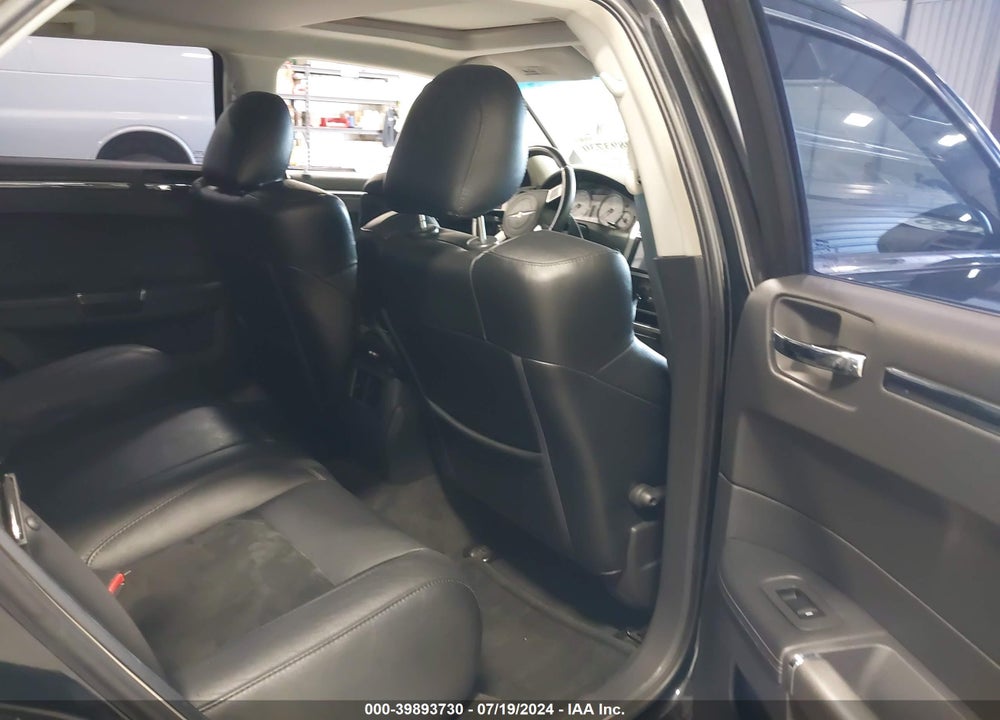 2008 CHRYSLER 300C SRT8 VIN: 2C3LA73W68H271935