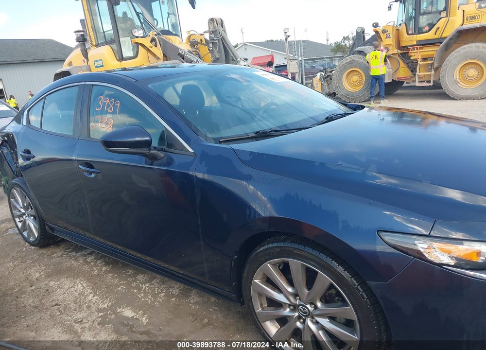 2019 MAZDA 3 PREFERRED PACKAGE VIN: JM1BPBDM9K1121085