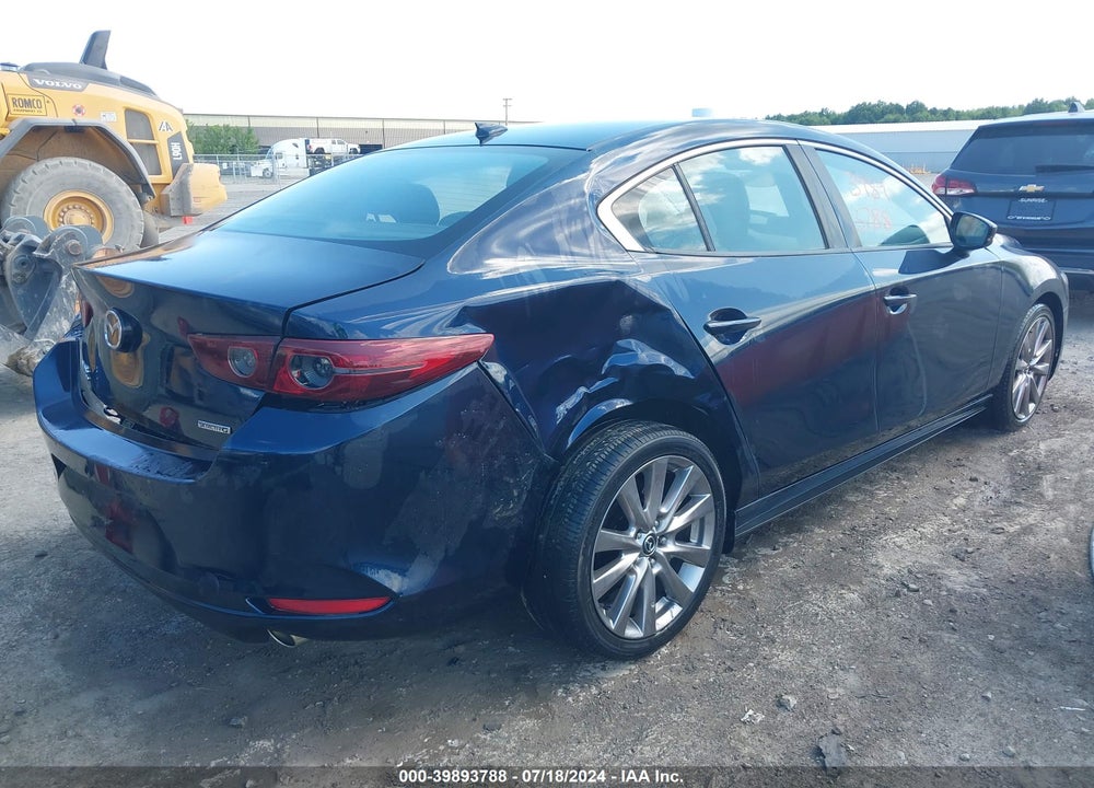 2019 MAZDA 3 PREFERRED PACKAGE VIN: JM1BPBDM9K1121085