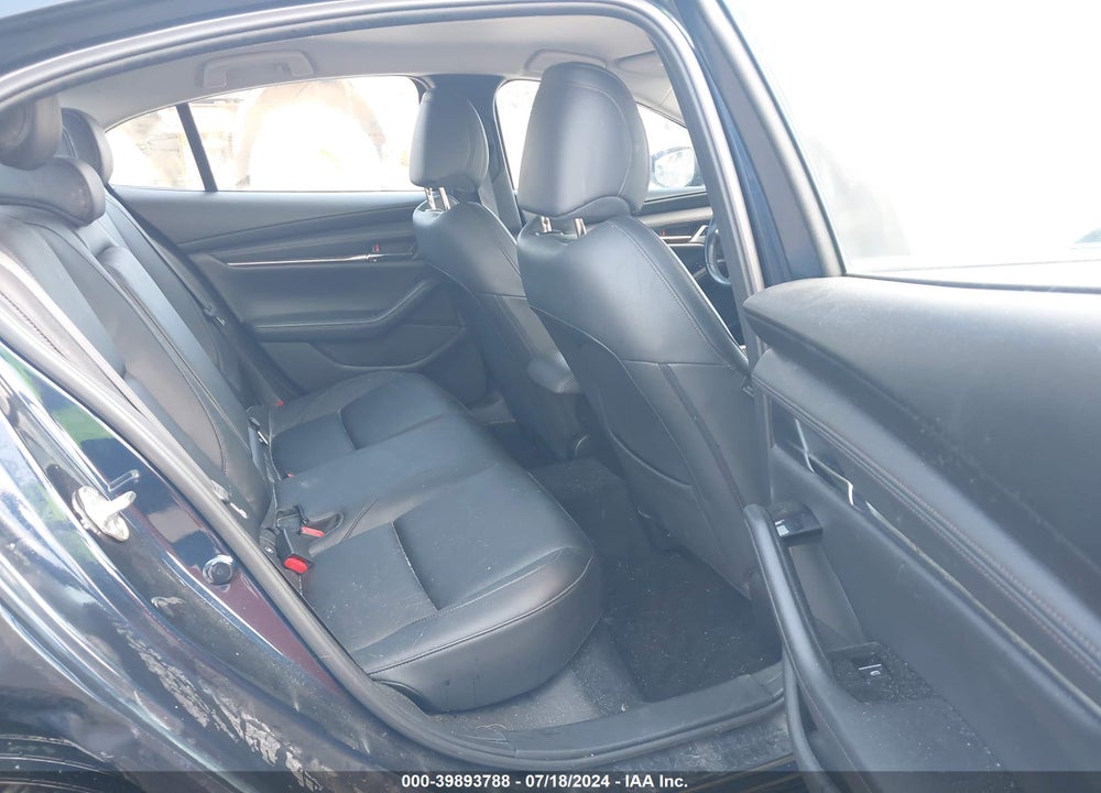 2019 MAZDA 3 PREFERRED PACKAGE VIN: JM1BPBDM9K1121085